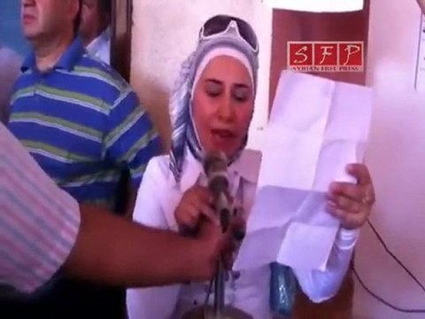 فري برس - الرقة اعتصام المحامين بالمحكمة 16-8-2011