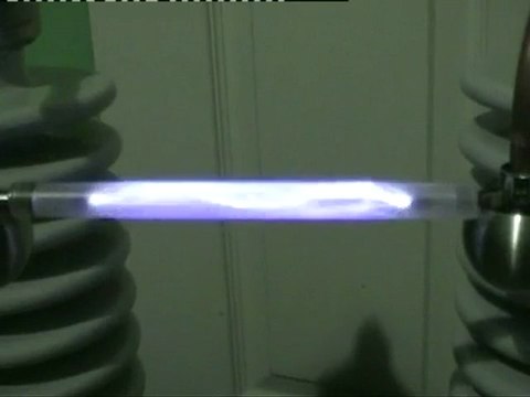Soduim Arc Lamp Making Synthesizer Noises Without Speakers