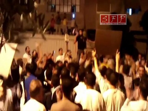 فري برس - حمص البياضة مظاهرة نصرة لاهل اللاذقية 17-8-2011