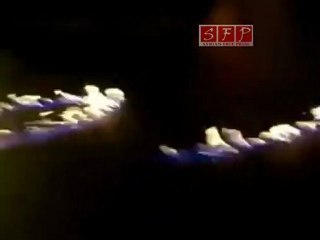 ادلب المتظاهرون يكتبون كلمة ارحل بطريقتهم 16 8 2011