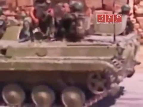 إدلب كفرومة الجيش يحاصر الجامع اثناء الصلاة 19 8 2011