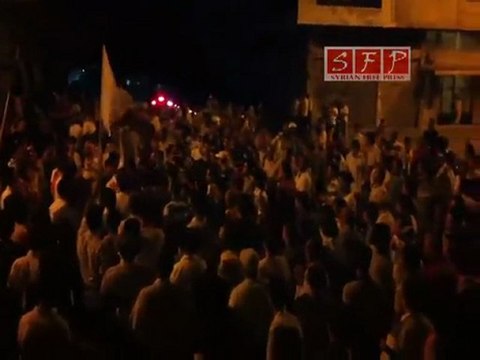 فري برس حمص شارع الملعب قسم أحرار حمص بعدم التراجع عن الثورة حتى الموت بشائر النصر 19 08