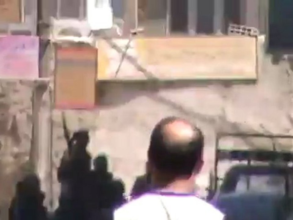 فري برس   حرستا   جمعة بشائر النصر   الأمن والشبيحة   19 8 2011