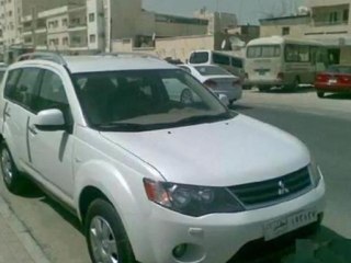 Mitsubushi Outlander 2008-White for sale in Qatar