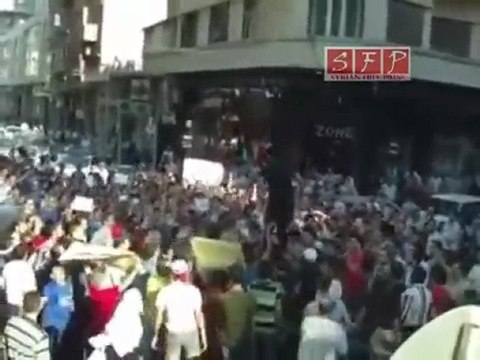 فري برس حمص شارع الدبلان طالعين بدنا نشيلك يا لعين 21 8 2011