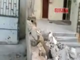 فري برس حمص أثار اقصف على مسجد باباعمرو 21 8 2011
