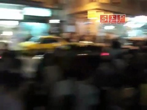 فري برس مظاهرة مدينة ادلب رمضان بعد كلمة الأسد ساحة الساعة21 8 2011