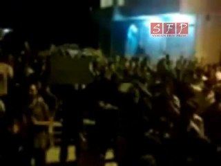 فري برس   إدلب مظاهرة كفرومة ردا على بشار الفسد 21 8 2011