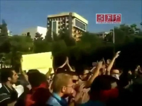 حمص الأحرار يصلون إلى ساحة الحرية 21 8 2011