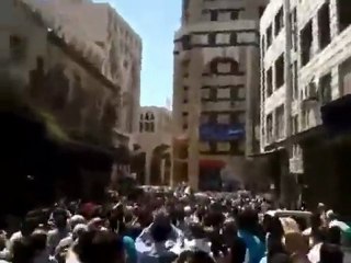 فري برس   حمص  مظاهرة انطلقت من المسجد الكبير 22 8 2011