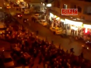 فري برس   ادلب مظاهرة مسائية 22  8 2011