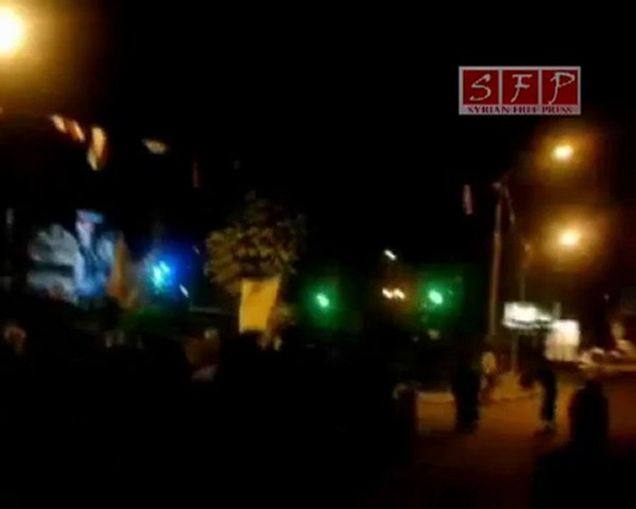 فري برس   دوما تظاهرة حرائر المدينة بعد التراويح 22 8 2011