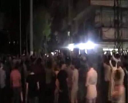 فري برس حمص مسائية حي القصور ليالي الحسم يارب تلعن بشار 24 8 2011