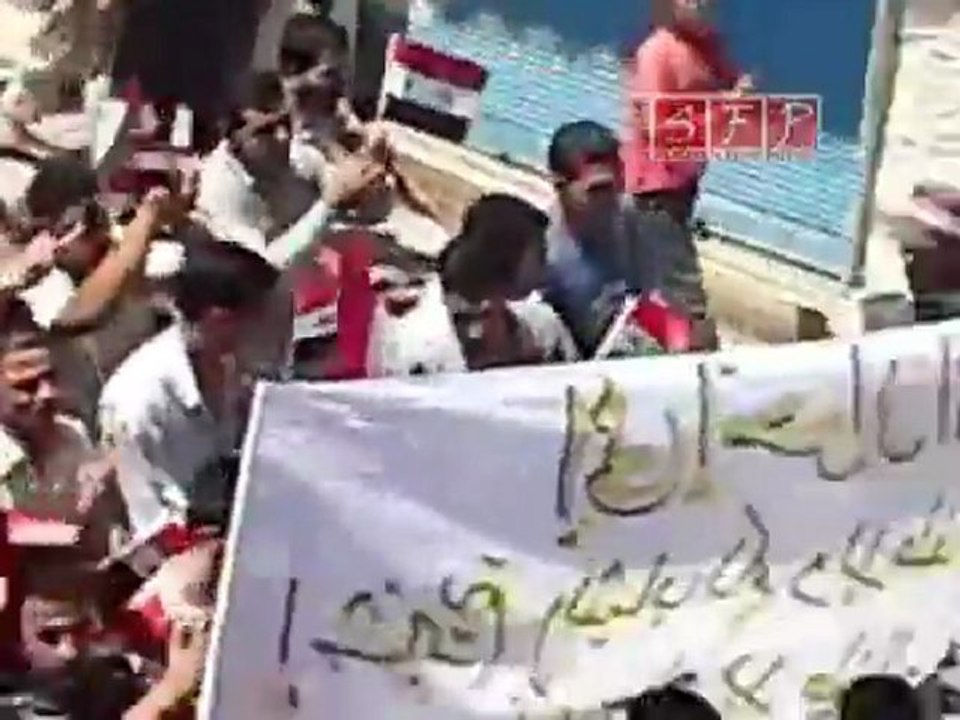 فري برس   درعا   تسيل جمعة الصبر والثبات 26 8 2011