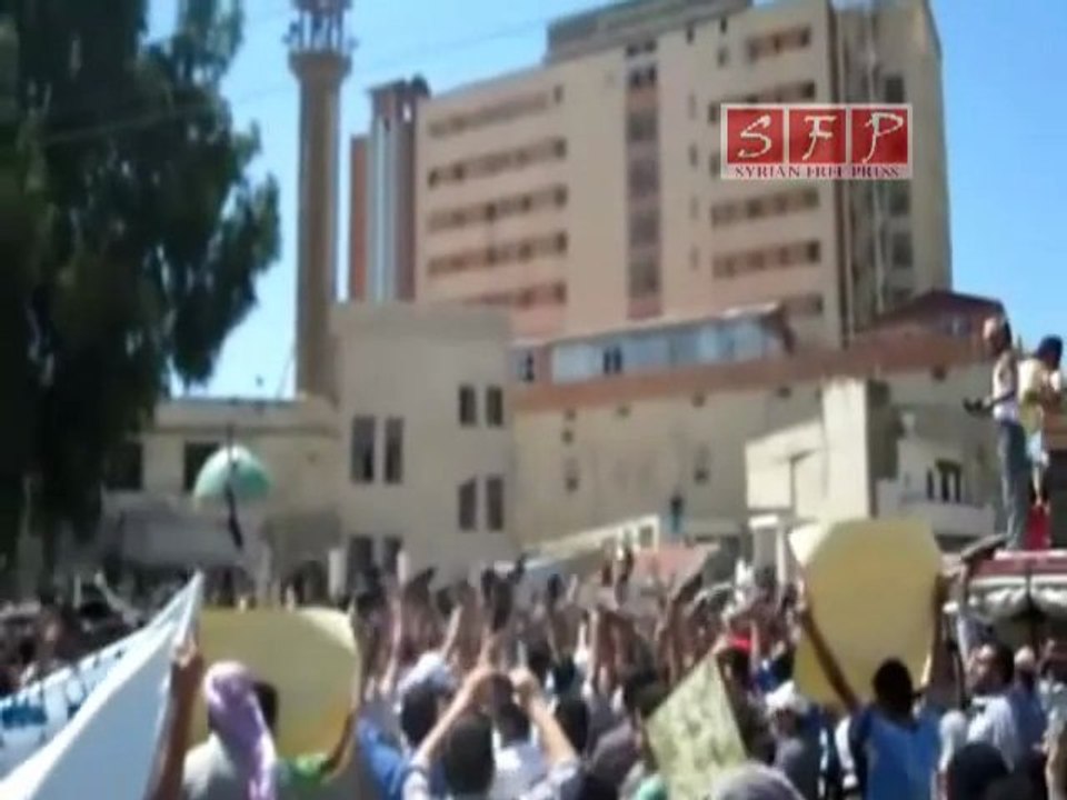 فري برس  حمص أحرار الوعر جمعة الثبات والصبر 26 8 2011