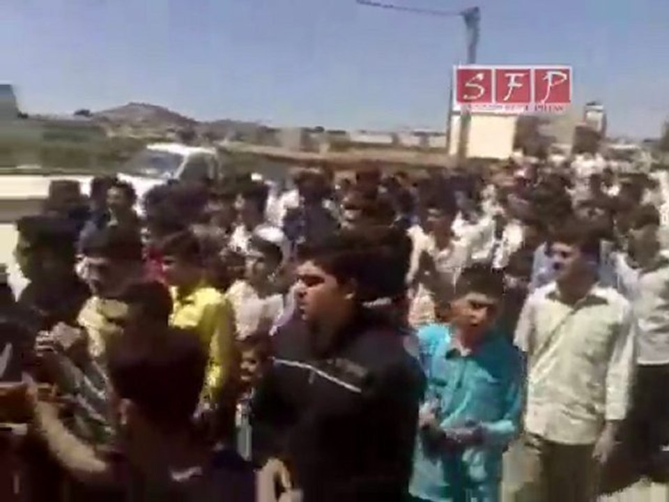 فري برس   إدلب   جبل الزاوية   أبطال كفرعويد في جمعة الصبر والثبات 26 8 2011