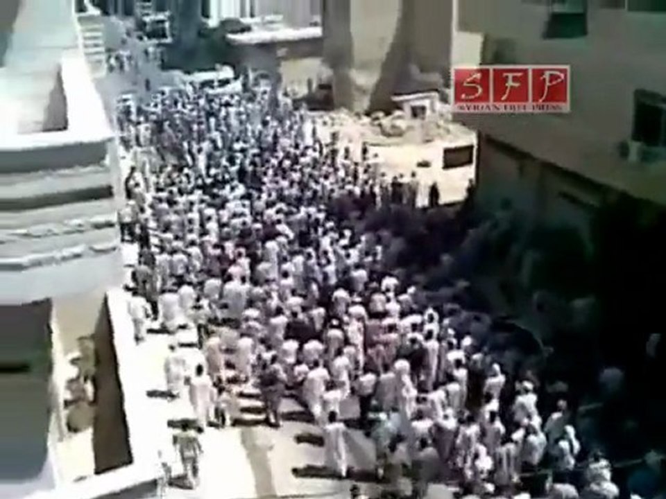 فري برس   حماه  طيبة الامام   جمعة الصبر والثبات 26 8 2011