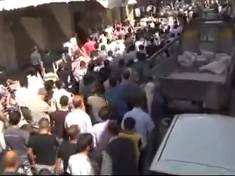 فري برس مدينة ادلب 28 8 2011 مظاهرة بعد صلاة الظهر