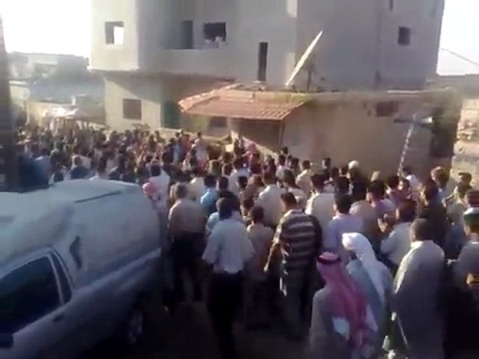 فري برس   حوران بلدة نصيب تشييع الشهيد بلال الشريف