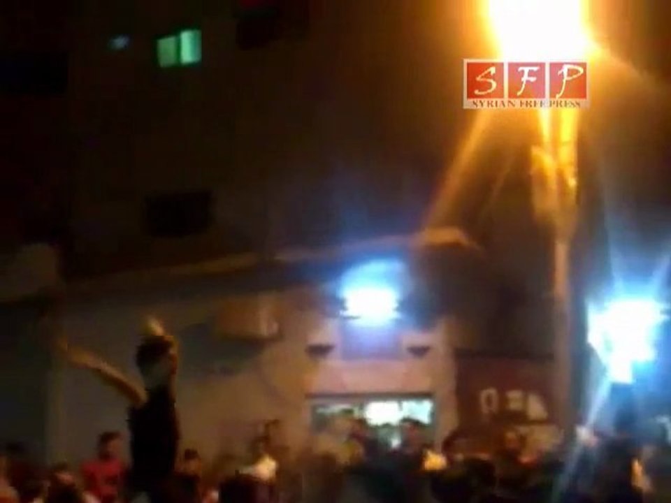 فري برس   حوران  داعل  مظاهرة مسائية في ثاني أيام العيد في 31 8 2011