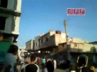 ادلب سرمين   مظاهرة بعد صلاة العيد واطلاق النار 1شوال 30 8 2011