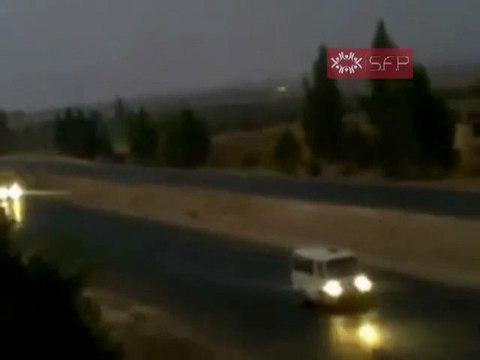 فري برس خربة غزالة مرور موكب قطعان الأمن والشبيحة اتستراد درعا دمشق صباح جمعة الحماية الدولية 9 9 2011