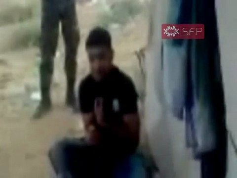 فري برس إدلب معرة النعمان مواطن سوري يعذب على ايدي الامن