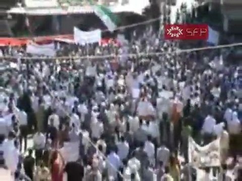 فري برس دوما إحراق العلم الروسي 16 9 2011