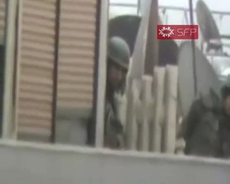 فري برس دوما قناصة فوق المباني في مدينة دوما 23 9 2011