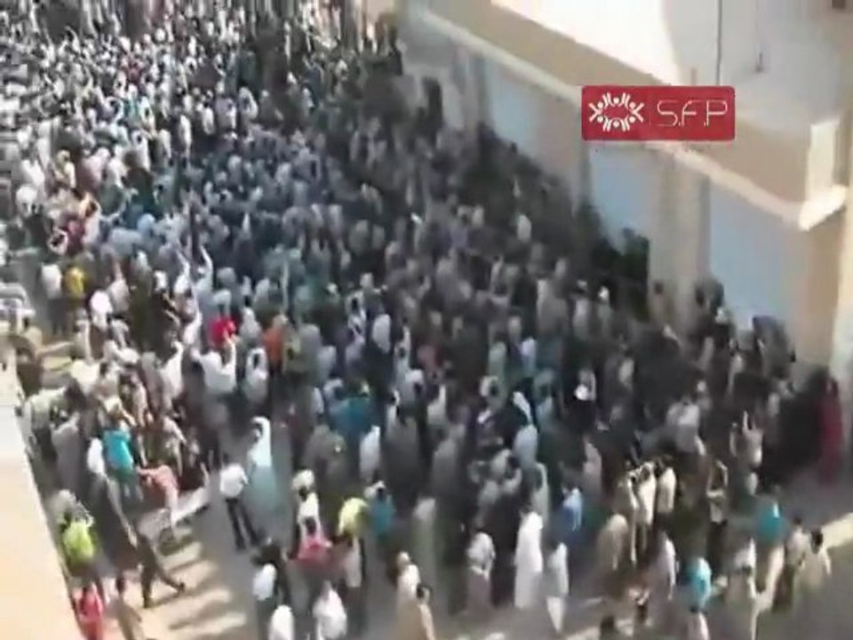 فري برس   حلفايا   تشييع الشيخ الشهيد محمد مهدي الصيادي واولاده