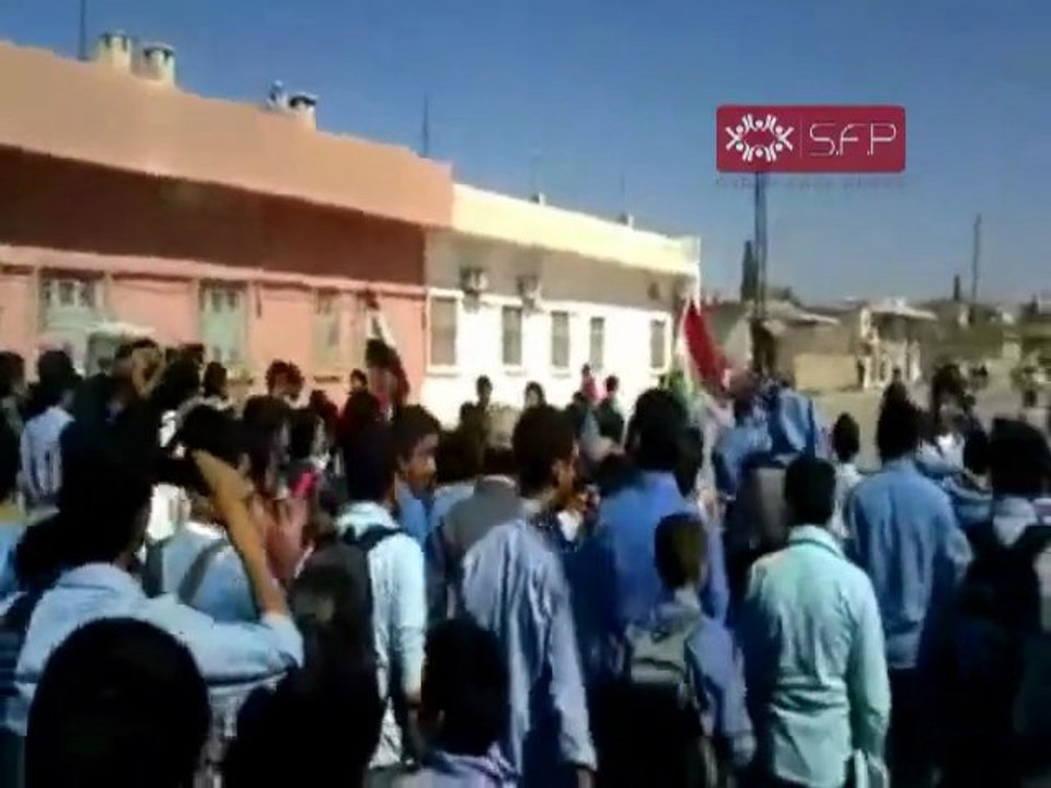 فري برس   تحية من طلاب عامودا للمدن الاخرى ثلاثاء الوفاء للشيخ أحمد الصياصنة 4 10 2011