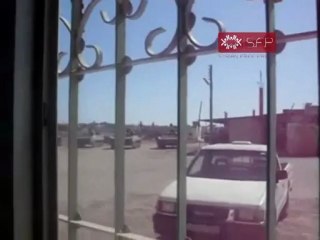 فري برس   ادلب  خان السبل اقتحام قوات الجيش للبلدة وتمركز الدبابات فيها 4 10 2011