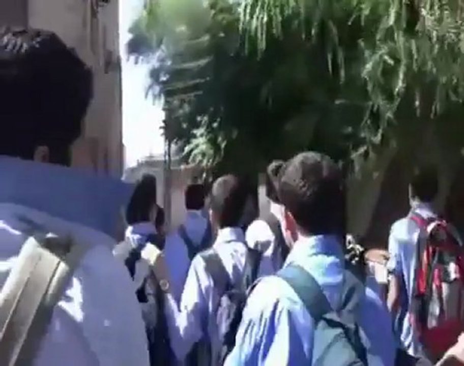 فري برس   دمشق كفرسوسة مظاهرات الطلاب الاحرار الشعب يريد اعدام الرئيس 5 10 2011