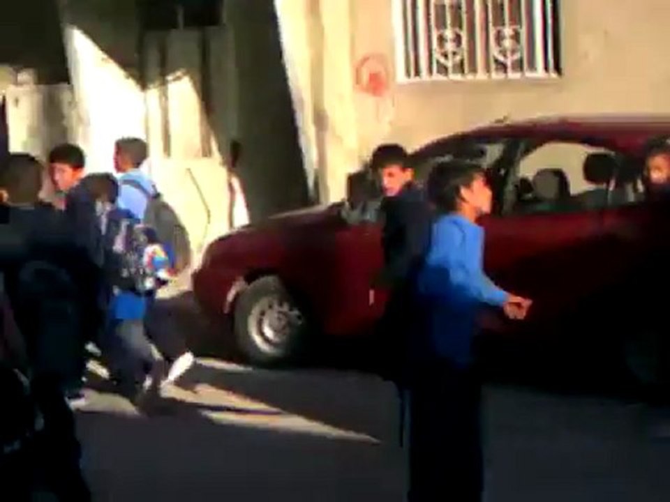 فري برس   معضمية الشام مظاهرة طلابية بعدخروجهم من المدارس سوريا لينا وماهي لبيت الأسد 05 10 2011