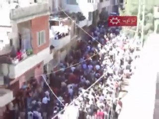 فري برس   الزبداني تشييع الشهيد سيف الدين رحمة 7 10 2011