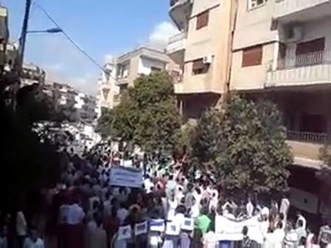فري برس صمتكم يقتلنا رائعة جدا مع جموع كبيرة جدا المجلس الوطني يمثلني الغوطة حمص 7 10 2011