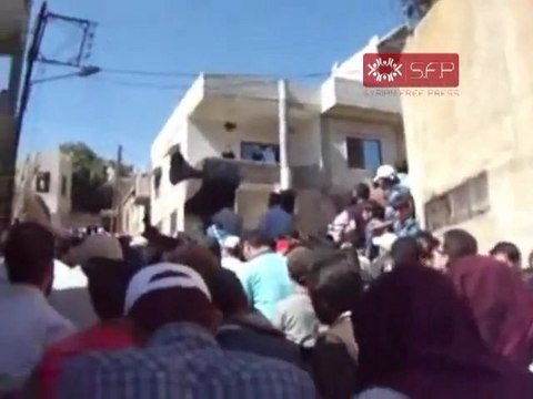 فري برس الزبداني مظاهرة جمعة المجلس الوطني يمثلني 7 10 2011