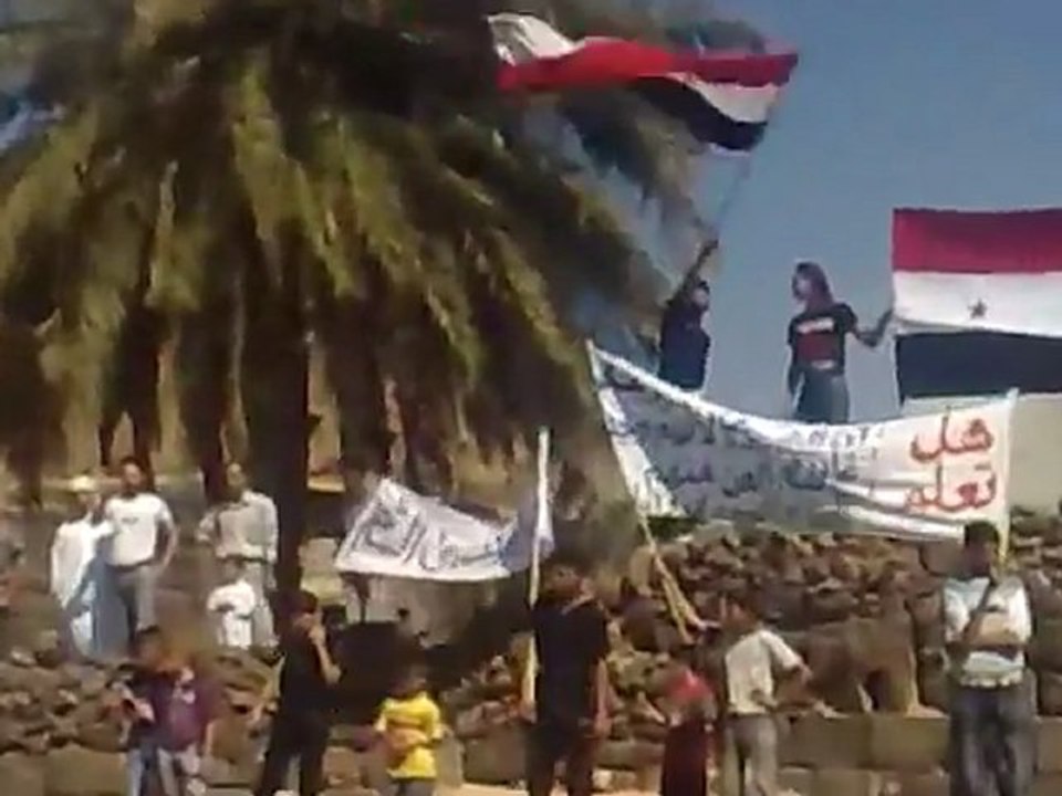 فري برس   حوران بصرى الشام مظاهرة جمعة المجلس الوطني في 7 10 2011