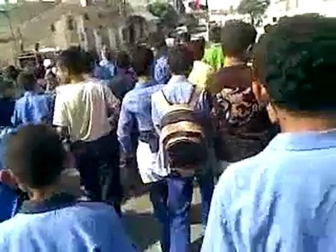 فري برس ادلب المتوسطة مظاهرة طلابية ردا على مسيرة التأييد الاربعاء 12 10 20112