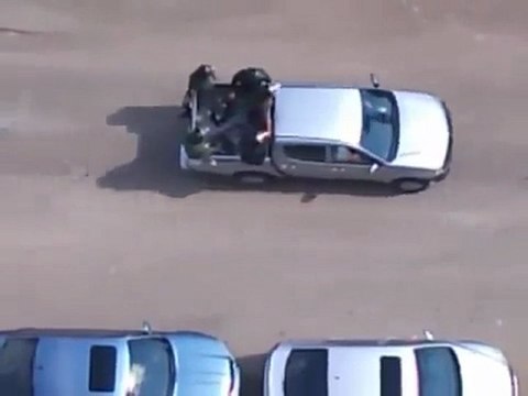 فري برس اللاذقية عصابات الأمن والشبيحة قبل صلاة الجمعة 14 10 2011