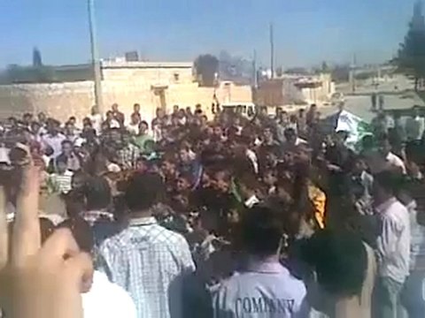 فري برس ادلب خان السبل جمعة أحرار الجيش 14 10 2011 جـ2