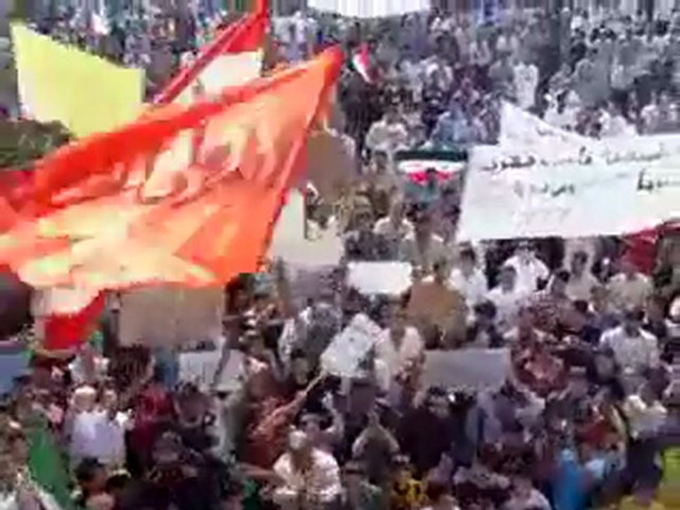 فري برس   ادلب الدير الشرقي جمعة أحرار الجيش 14 10 2011 ج3