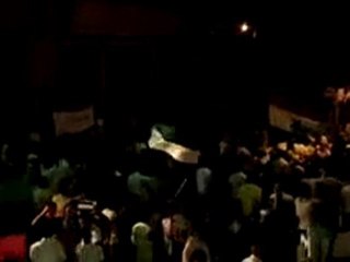 فري برس   حمص البياضة مسائية تلبيسة حنا معاكي للموت 15 10 2011