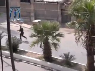 فري برس   ديرالزور اطلاق الرصاص على مشيعي الشهيد زياد الطه 16 10 2011