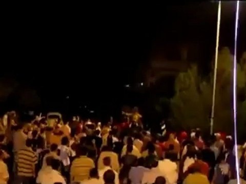 فري برس حمص مسائية الانشاءات يا حمص حمص معاك للموت 17 10 2011