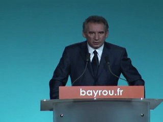 François Bayrou appelle "le peuple" à "résister"