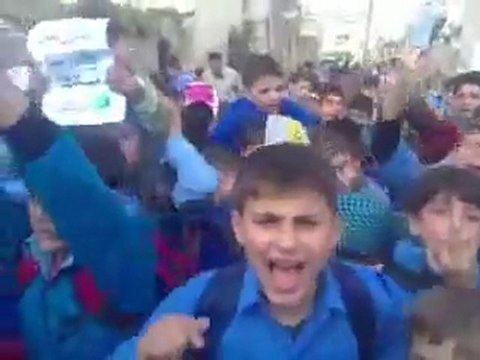 فري برس ادلب كفرنبل مظاهرة طلابية 18 10 2011 جـ2