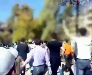 فري برس   حلب   دوار البولمان    ردا على مسيرة النظام 19 10 2011