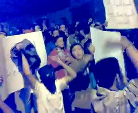 فري برس حلب بيانون مظاهرة بمشاركة حيان ردا على المسيرة 19 10 2011 جـ1