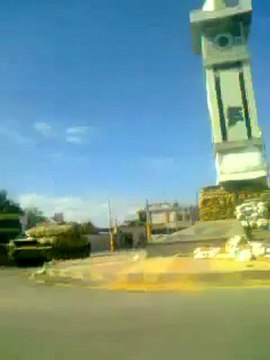 فري برس حمص الحولة دبابات الجيش السوري على دوار الحرية في تلدو